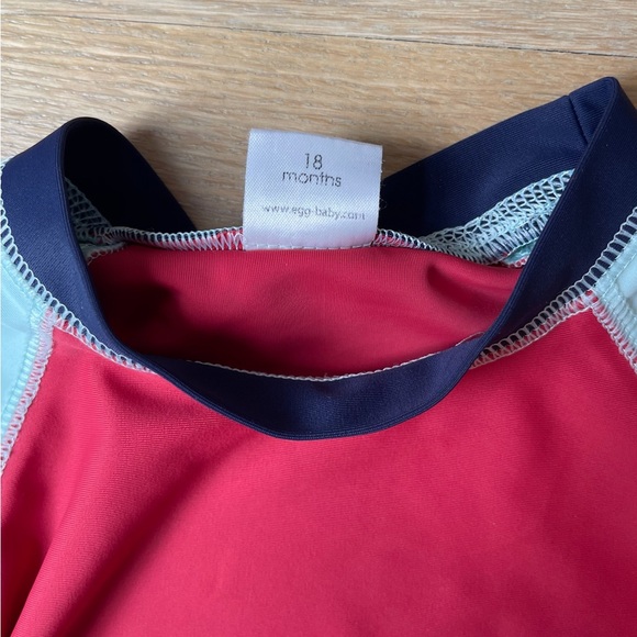 Egg Long Sleeve Rash Guard - Picture 6 of 6